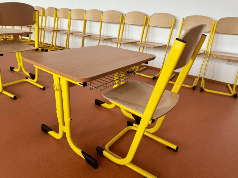 Školní židle a školní lavice